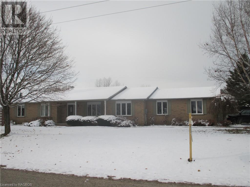 04 JAMES STREET, minto, Ontario