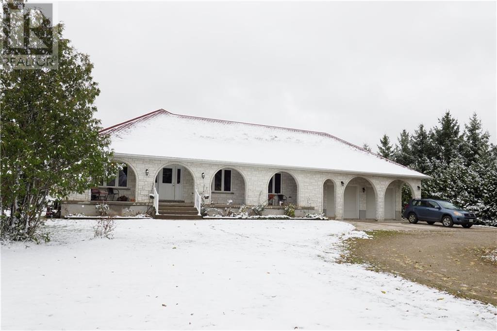 7403 Wellington Road 10 ., moorefield, Ontario