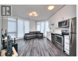 101 -  690 KING Street W, kitchener, Ontario