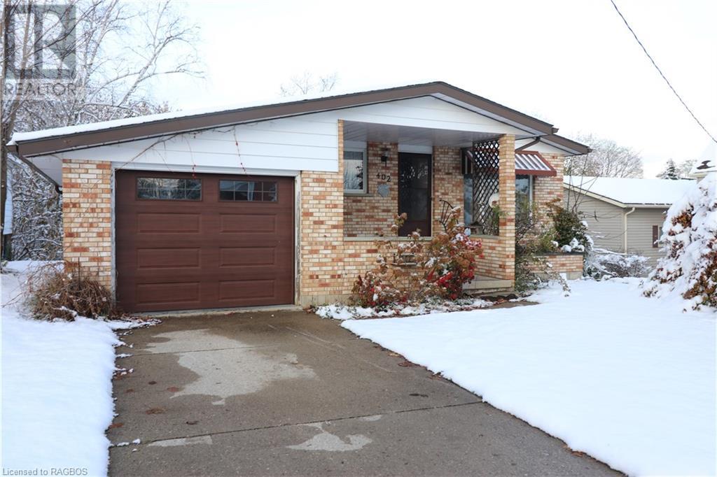402 NAPIER STREET, walkerton, Ontario