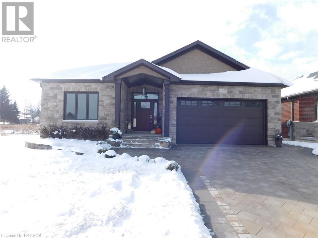 143 RONNIES WAY, mount forest, Ontario