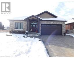 143 RONNIES WAY, mount forest, Ontario