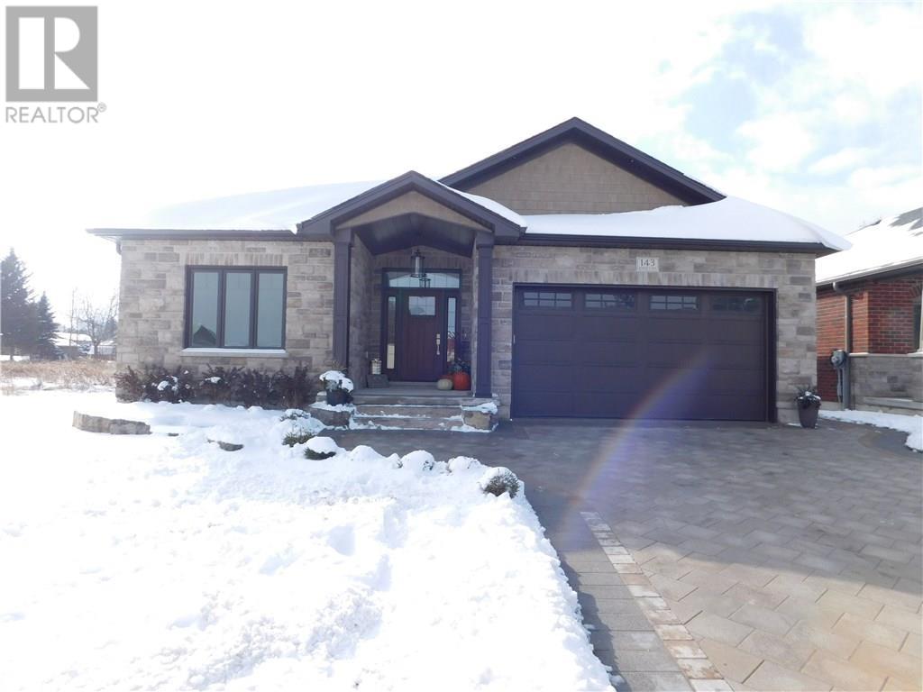 143 Ronnies Way, mount forest, Ontario