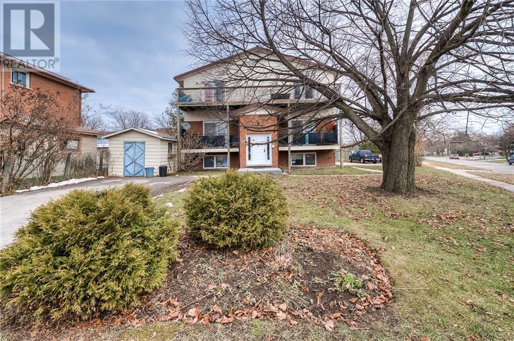 70 VICMOUNT Drive, kitchener, Ontario