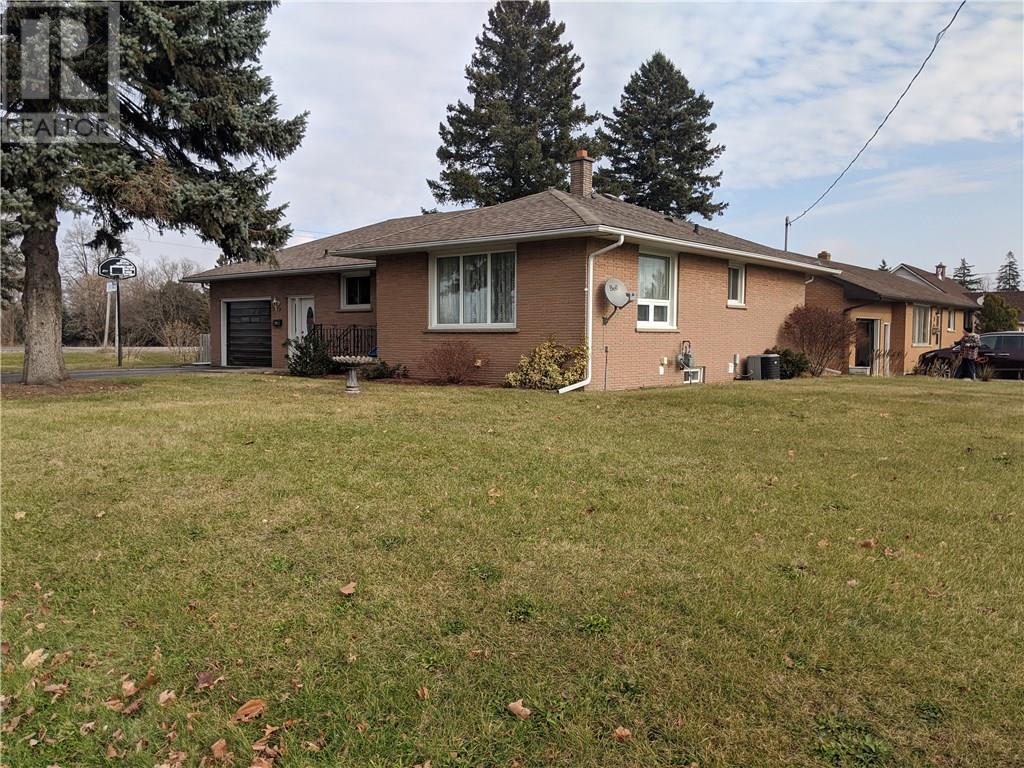 31 VAN PARYS Avenue, delhi, Ontario