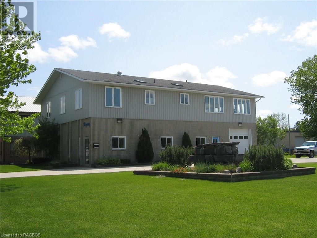 642 12TH AVENUE, hanover, Ontario