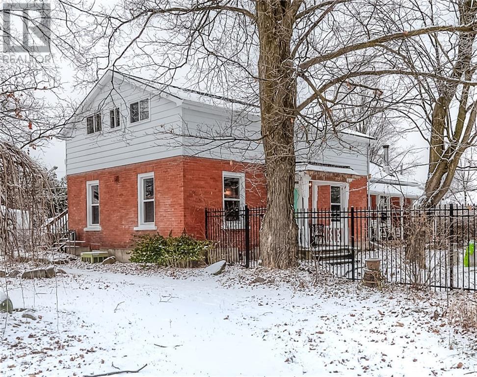 107 INGLIS Street, north dumfries, Ontario