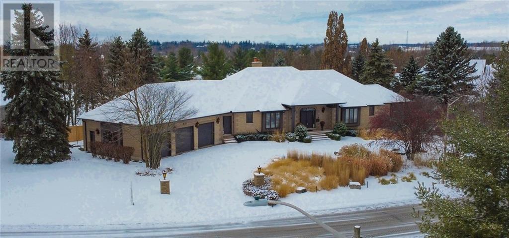 231 GOLF COURSE Road, conestoga, Ontario