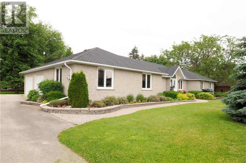 525 Maxey Drive, palmerston, Ontario