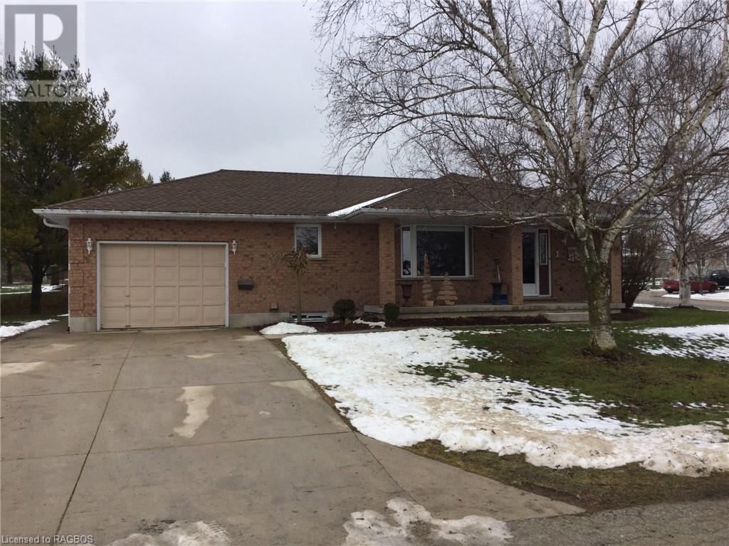 1 MELBA COURT, mildmay, Ontario