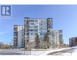 908 -  23 Woodlawn Road E, guelph, Ontario