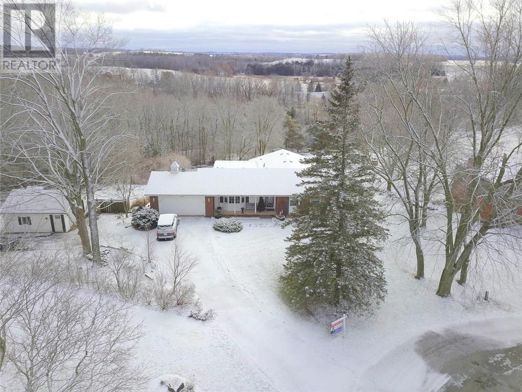 145 CASSELHOLME Crescent, new dundee, Ontario