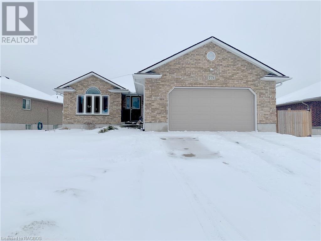 771 17TH STREET, hanover, Ontario