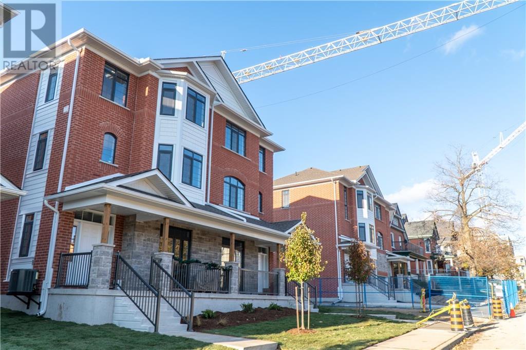 TH1 -  172 Benton Street S, kitchener, Ontario