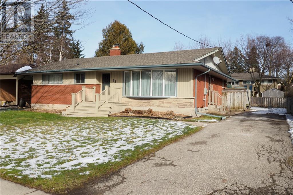 98 GRAYSTONE Avenue, kitchener, Ontario