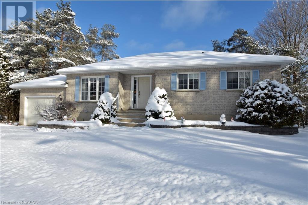 103 LOGAN STREET, holland centre, Ontario