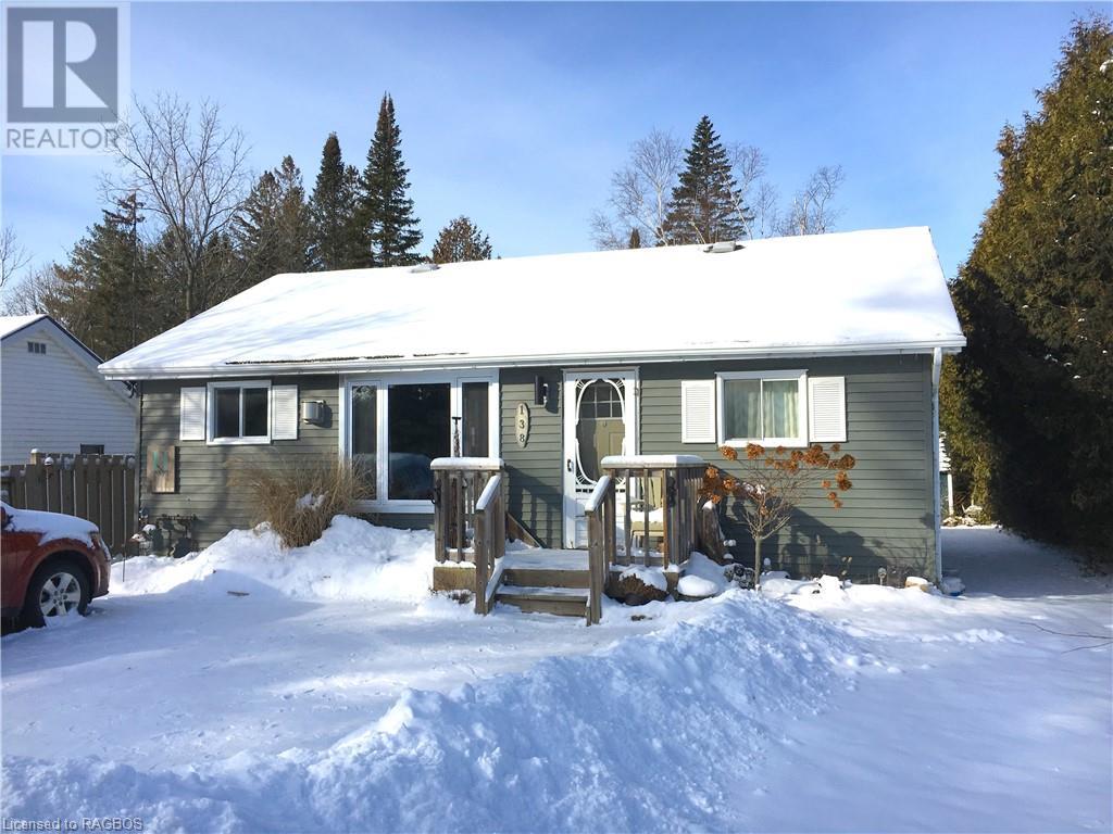138 EDWARD STREET, southampton, Ontario