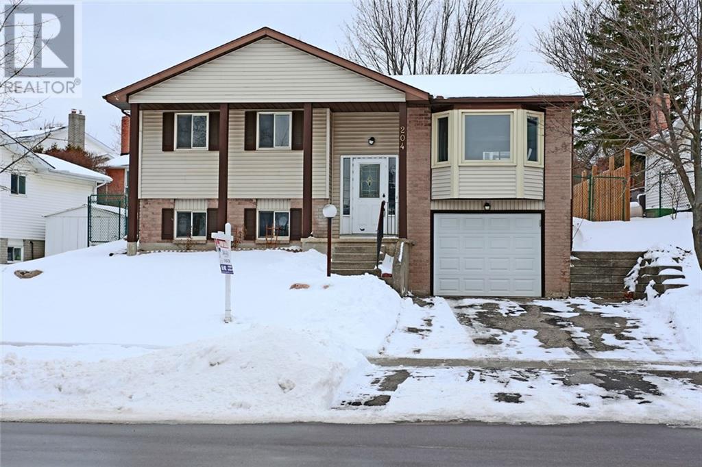 204 GRAND RIVER Boulevard, kitchener, Ontario