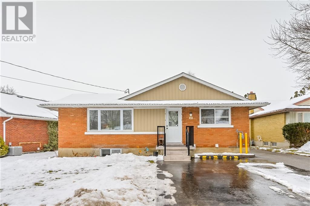 12 Eton Drive, kitchener, Ontario